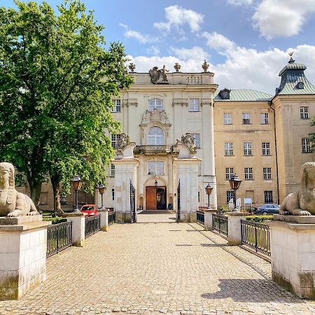 Hotel Zamek Krolewski W Rydzynie Рыдзына Экстерьер фото