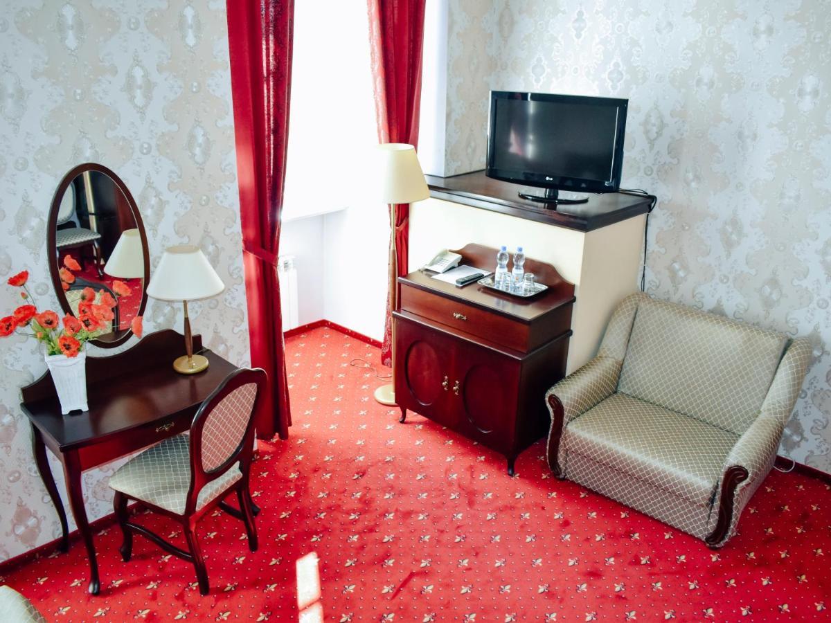 Hotel Zamek Krolewski W Rydzynie Рыдзына Экстерьер фото